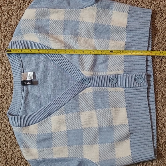 Divided H&M Womens Cropped Cardigan Sweater Long Sleeve Blue White Checkered - Picture 5 of 7